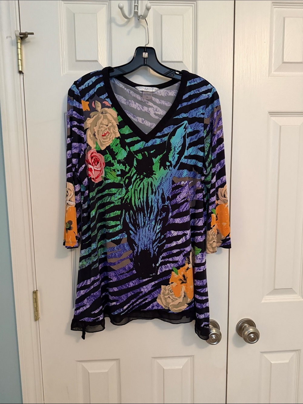 Peter Nygard Black Zebra-Striped V-Neck Tunic with Multicolor Graphic 1X